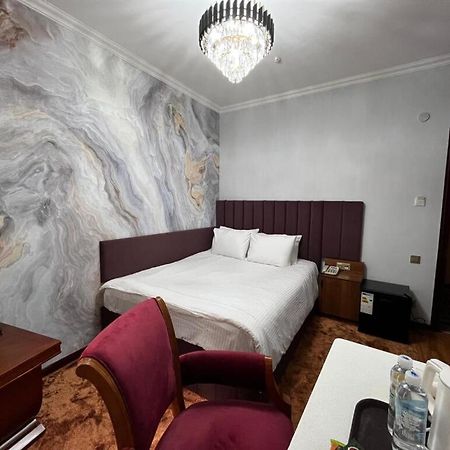Luxurious Hotel Taraz Exterior photo
